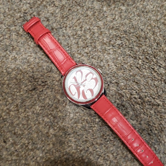 Watch - Picture 3 of 3